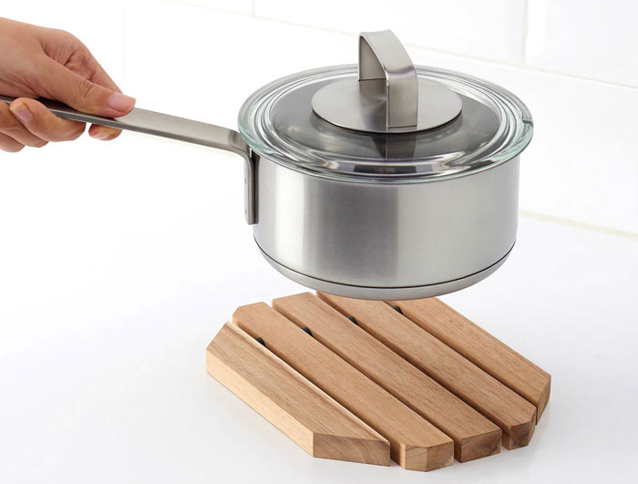 زیر قابلمه ای چوبی