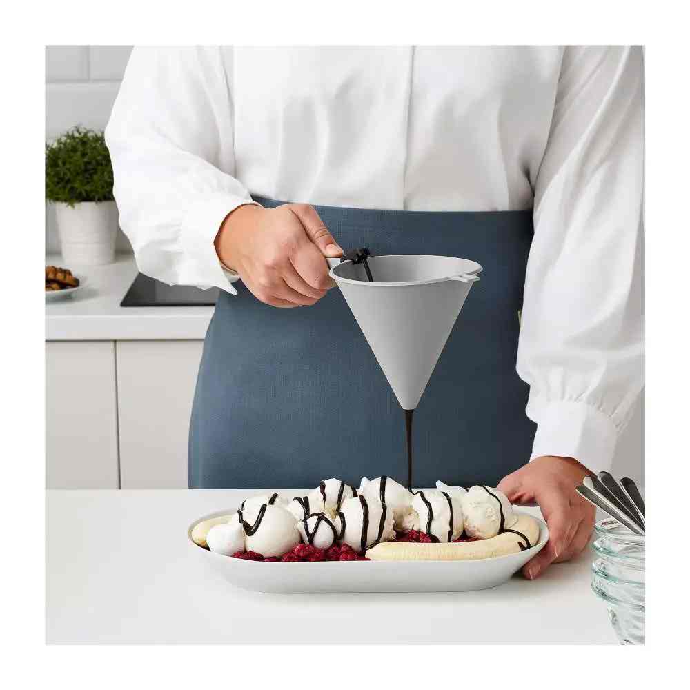 قیف آشپزخانه