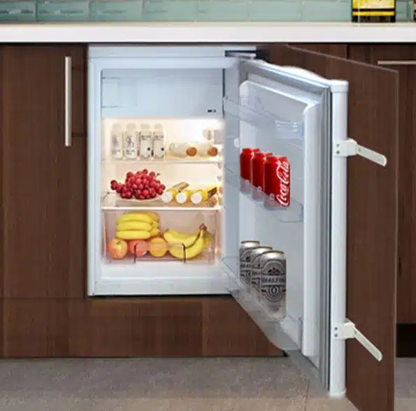 یخچال هتلی ایستاده یا کابینتی (Upright / Cabinet Style)