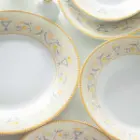 سرویس غذا خوری 35 پارچه شهرزاد جنوا چینی زرین
