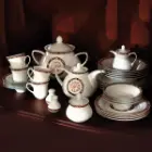 خرید چینی زرین سرویس 12 نفره شهرزاد چینی زرین طرح گلدن گاردن