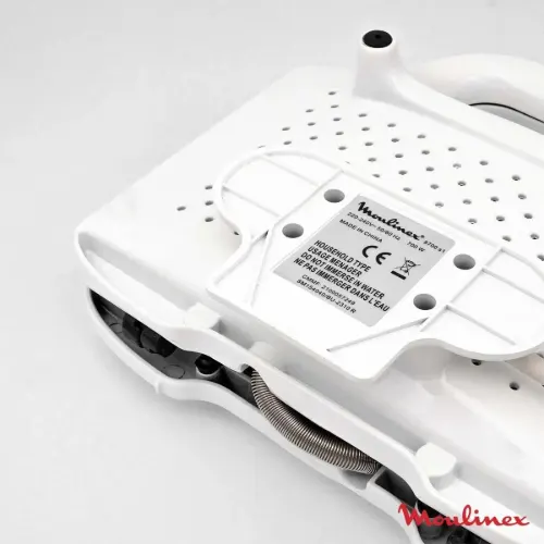 کیفیت بدنه ساندویچ ساز مولینکس مدل SM1540 با صفحه اسنک