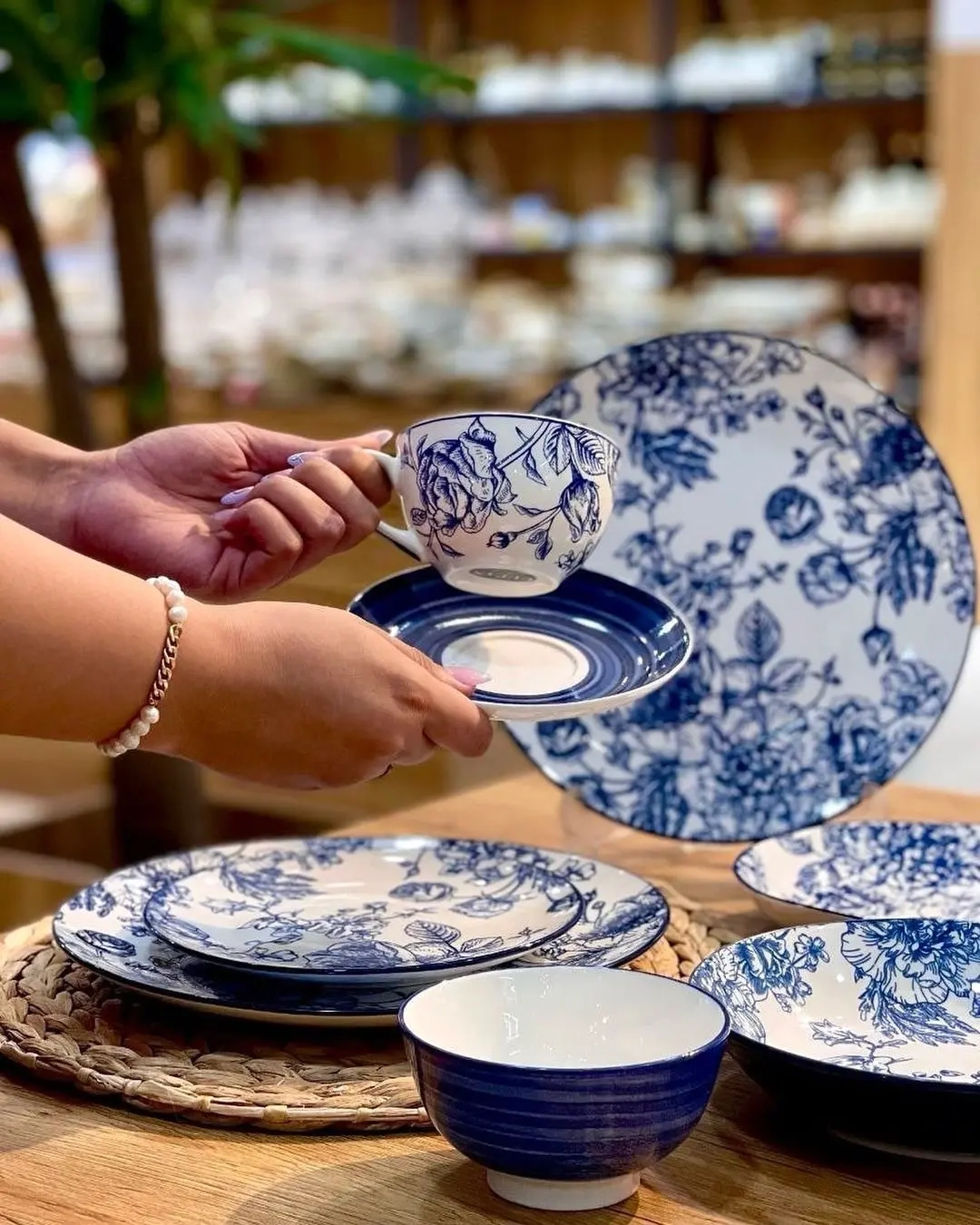 قیمت سرویس چینی آبی