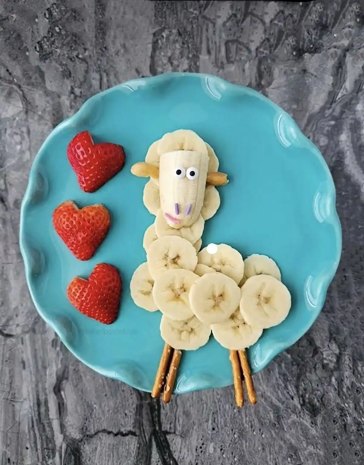 بشقاب میوه خوری