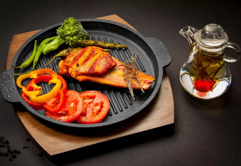 تفاوت تابه گریل با تابه معمولی