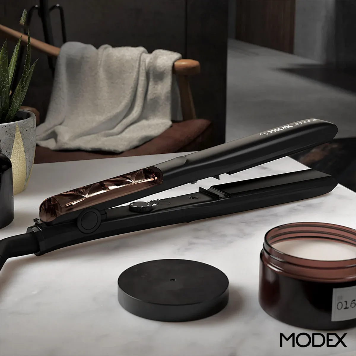 اتو مو مودکس مدل HS1370