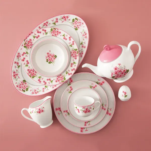 سرویس چینی گلدار گل صورتی