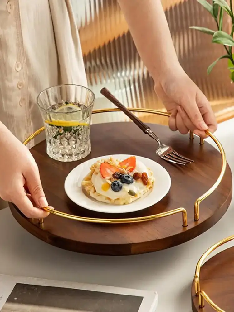 سینی چوبی در زرین جهاز