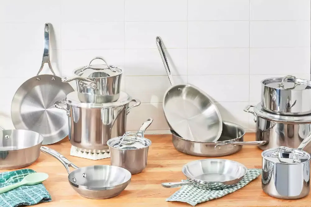 different-steel-pan-Zarin-Jahaz