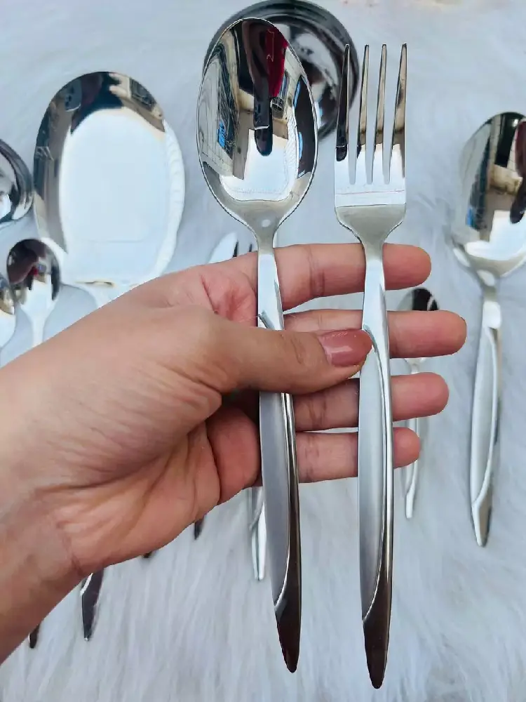 خرید سرویس قاشق چنگال ۲۴ نفره