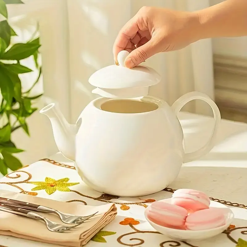 خرید قوری سفید ساده مناسب مصارف روزمره با بهترین کیفیت